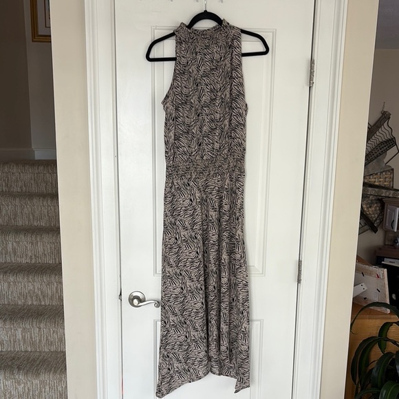 Veronica M Zebra Print high neck dress - Picture 2 of 8